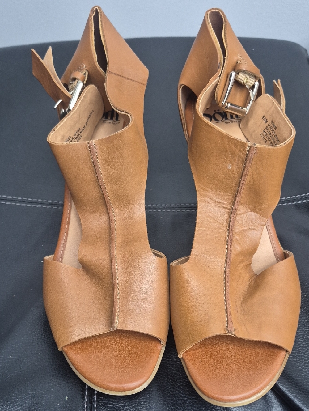 Sofft Women's Tan Leather Open-Peep Slingback Sandals with Buckle